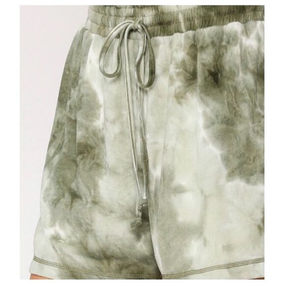 Tie Dye Knit Flowy High Waist Shorts w/ Tie & Pockets | Green & White - Picture 2 of 7
